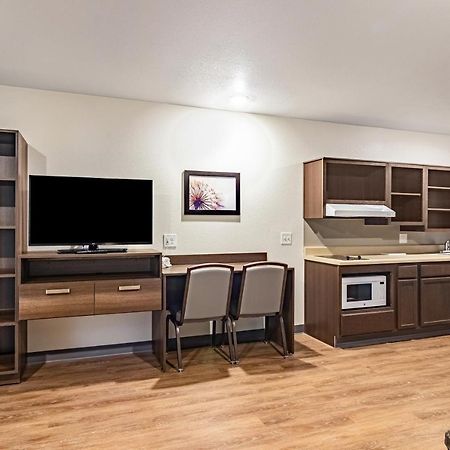 Woodspring Suites Toledo Maumee Exterior foto